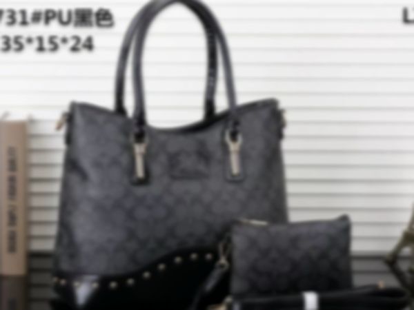 ww0 2023 high qulity classic shopping bags designer womens handbags letter ladies composite tote superfine fiber leather clutch shoulder bag
ww0 2023 high qulity classic shopping bags designer womens handbags letter ladies composite tote superfine fiber leather clutch shoulder bag