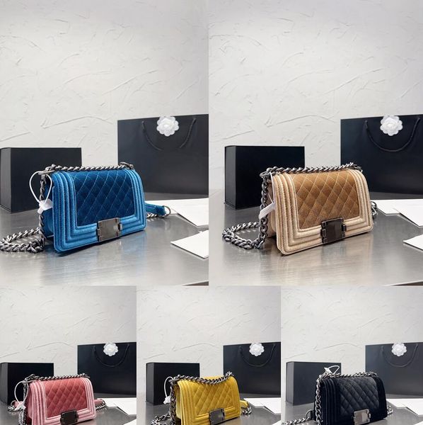 classic velour shoulder bags designer rhombus lattice flip envelope bag women fashion chain handbag winter leisure plain letter messenger ba
classic velour shoulder bags designer rhombus lattice flip envelope bag women fashion chain handbag winter leisure plain letter messenger ba