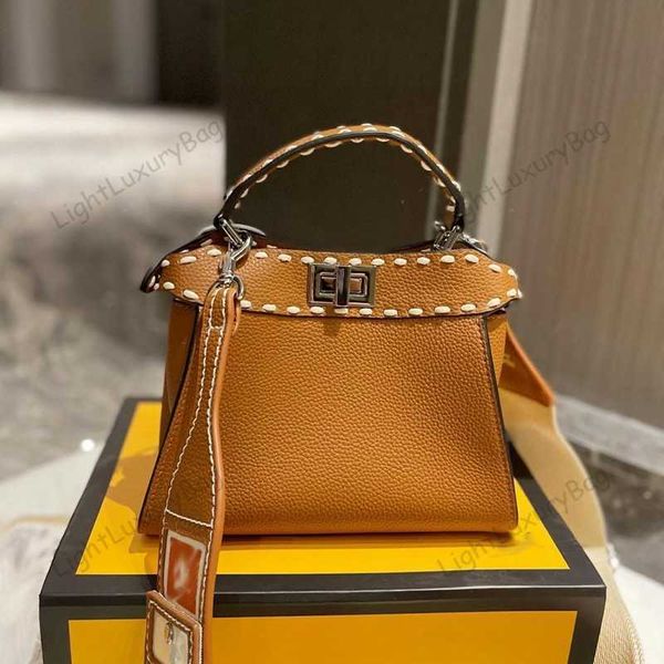 shoulder bag designer leather wallet wide shoulder-strap crossbody fashion handbags for women classic famous brand shopping purses 221028
shoulder bag designer leather wallet wide shoulder-strap crossbody fashion handbags for women classic famous brand shopping purses 221028