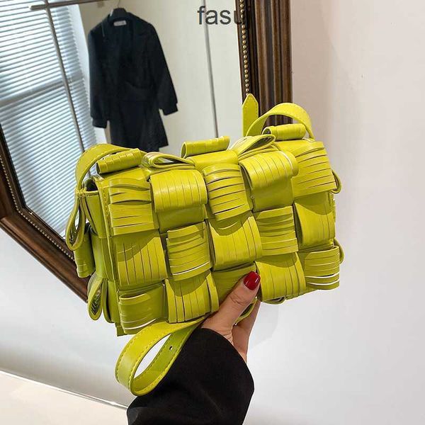 fashion ladies bottess bags venetas 2022 summer small woven square personality trend one shoulder popular crossbody women's
fashion ladies bottess bags venetas 2022 summer small woven square personality trend one shoulder popular crossbody women's