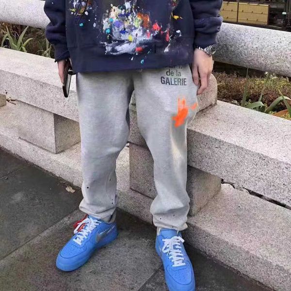 hip hop gallerydepts designer pants hand-painted correct version graffiti splashing ink washing used men's women's sports guard, Black
hip hop gallerydepts designer pants hand-painted correct version graffiti splashing ink washing used men's women's sports guard, Black
