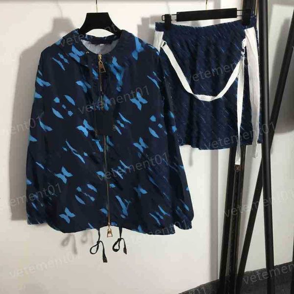 womens two piece pants fashion brand logo print zip cardigan hooded jacket and long belt shorts 2 piece sets luxury designer tracksuits, White
womens two piece pants fashion brand logo print zip cardigan hooded jacket and long belt shorts 2 piece sets luxury designer tracksuits, White