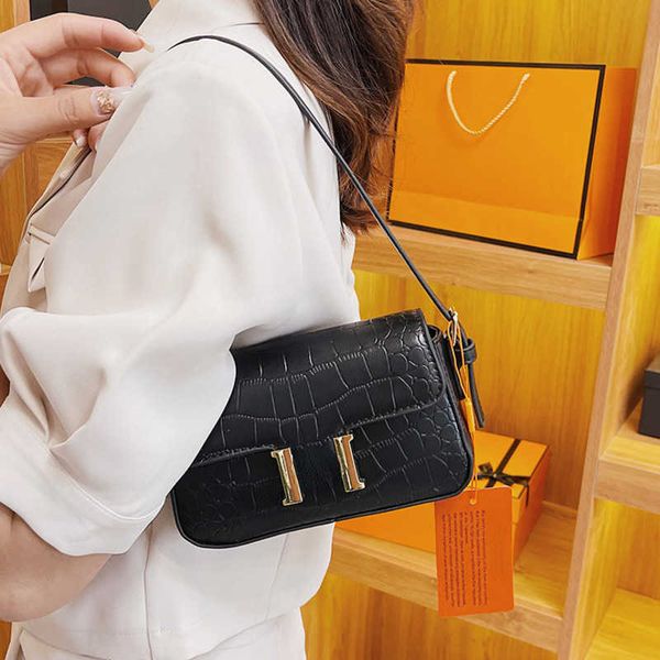 women bags designer handbag h buckle small square crossbody shoulder bag pu crocodile pattern wallet ladies fashion satchel 9 colors
women bags designer handbag h buckle small square crossbody shoulder bag pu crocodile pattern wallet ladies fashion satchel 9 colors