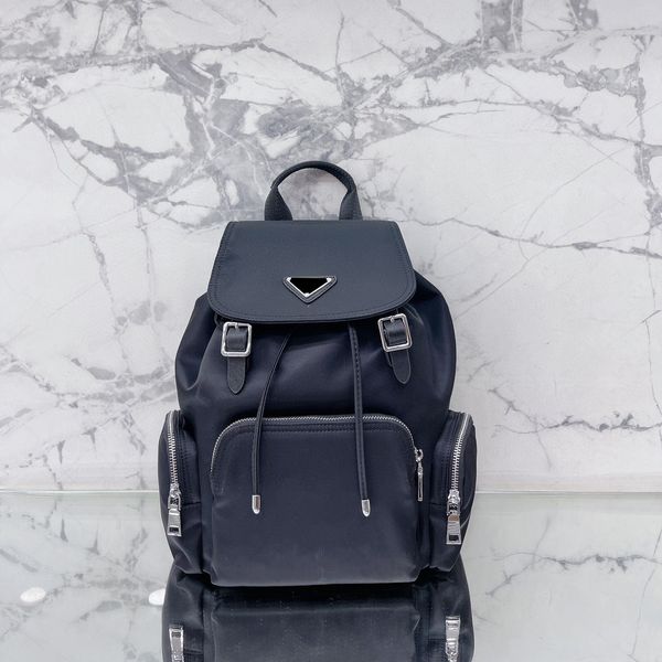 designer backpack men women school bag luxury backpacks handbags large capacity sliver hardware satchels fashion nylon back packs totes shou
designer backpack men women school bag luxury backpacks handbags large capacity sliver hardware satchels fashion nylon back packs totes shou