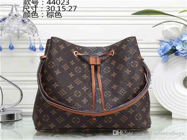 hand bwomen hand bag brownag casual tote womens shoulder wrap women's bag designer women shopping bag 2023
hand bwomen hand bag brownag casual tote womens shoulder wrap women's bag designer women shopping bag 2023