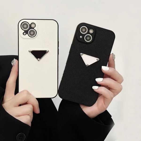 Designer Classic Phone Cases For iPhone 14 Pro Max 13 mini 12 11 XS X XR Fashion Metal Letter Print Back Cover Case iPhone13 iPhone14 Plus, Black
Designer Classic Phone Cases For iPhone 14 Pro Max 13 mini 12 11 XS X XR Fashion Metal Letter Print Back Cover Case iPhone13 iPhone14 Plus, Black