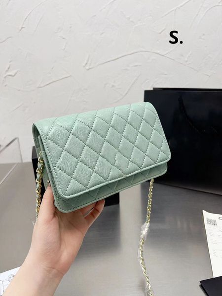 luxury designer shoulder bag classic clutch flap tote makeup caviar leather fashion handbag woc crossbody clutch bags handbags wallets
luxury designer shoulder bag classic clutch flap tote makeup caviar leather fashion handbag woc crossbody clutch bags handbags wallets