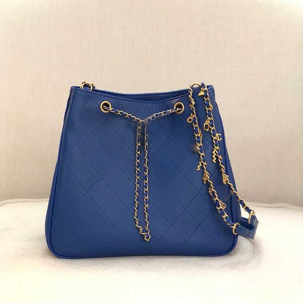 the latest bucket egypt series hardware restoring ancient ways loulou bag lamb skin material 100860 delicate little pendant yslity kluyslity
the latest bucket egypt series hardware restoring ancient ways loulou bag lamb skin material 100860 delicate little pendant yslity kluyslity
