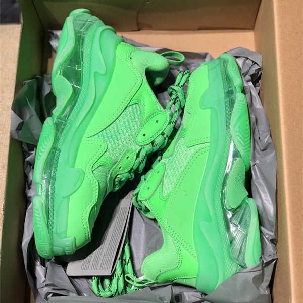 fashion shoes leisure shoes daddy shoes fashion dark green triple s paris 17fw triple-s sneaker breathable mesh surface, Black
fashion shoes leisure shoes daddy shoes fashion dark green triple s paris 17fw triple-s sneaker breathable mesh surface, Black