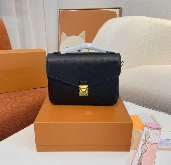 designersluxurys designers bag embossing flower pochette women handbag messenger bags genuine leather metis elegant womens shoulder crossbod
designersluxurys designers bag embossing flower pochette women handbag messenger bags genuine leather metis elegant womens shoulder crossbod