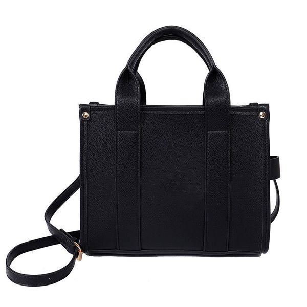fashion small tote bag for women designer letters handbags luxury matte pu leather shoulder crossbody bags shopper purses
fashion small tote bag for women designer letters handbags luxury matte pu leather shoulder crossbody bags shopper purses