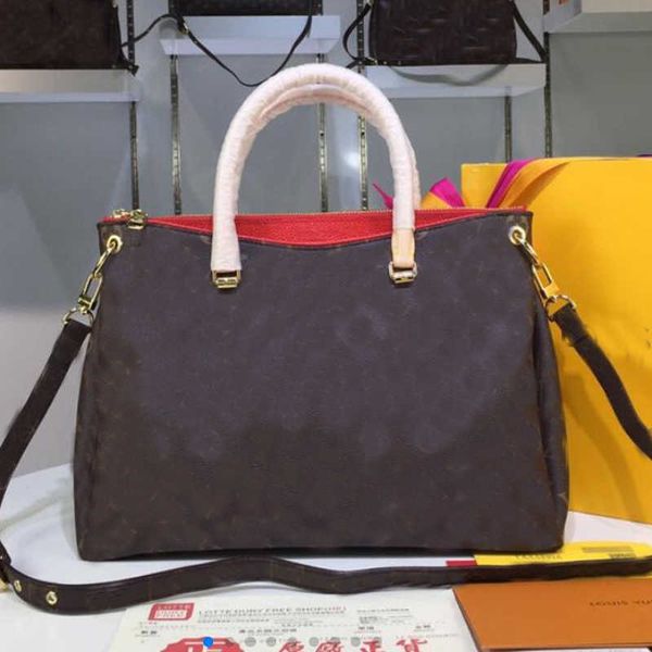 designer luxury women bags handbags totes bag womens crossbody handbag loulou lvs fashion capacity versatile shoulder pursest 7a quality 9cj
designer luxury women bags handbags totes bag womens crossbody handbag loulou lvs fashion capacity versatile shoulder pursest 7a quality 9cj