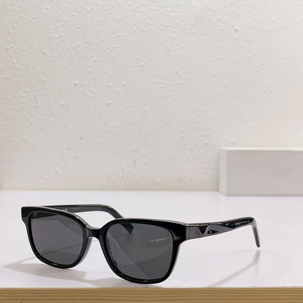 designer new men and women fashion sunglasses pr04 classic fashion quality three-dimensional super popular unique design silver leg glasses, White;black
designer new men and women fashion sunglasses pr04 classic fashion quality three-dimensional super popular unique design silver leg glasses, White;black