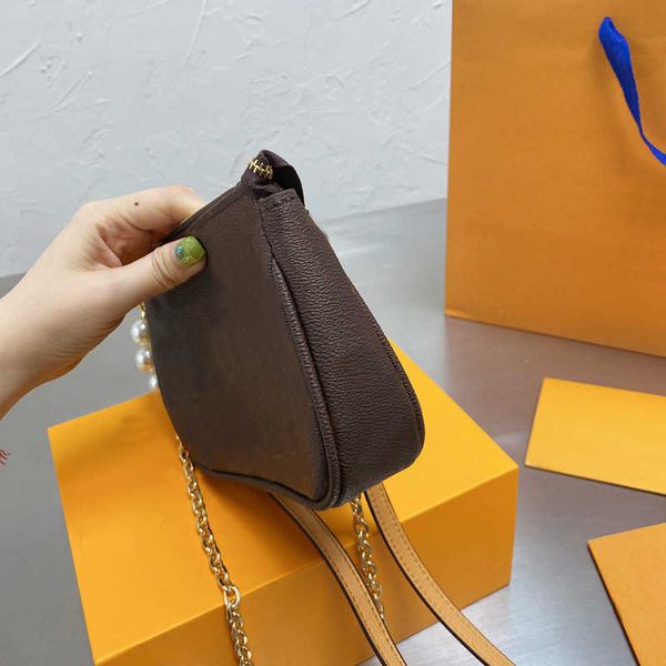 designer luxury women the tote bag fashion versatile handbags shoulder crossbody bags purse tories totes large capacity saddle wallets 7a 78
designer luxury women the tote bag fashion versatile handbags shoulder crossbody bags purse tories totes large capacity saddle wallets 7a 78