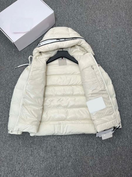 mon maya luxury designer men's down jacket women's jackets fashion coat 2 color embroidery white black army green asian size s/m/l
mon maya luxury designer men's down jacket women's jackets fashion coat 2 color embroidery white black army green asian size s/m/l