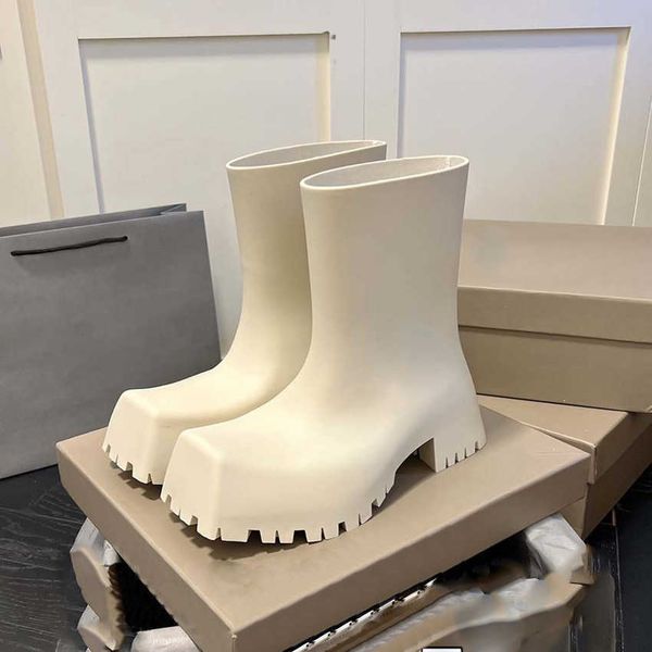 knight boots martin boot black brown leather gold embellished winter autumn runway roman fashion suede booties rain
knight boots martin boot black brown leather gold embellished winter autumn runway roman fashion suede booties rain