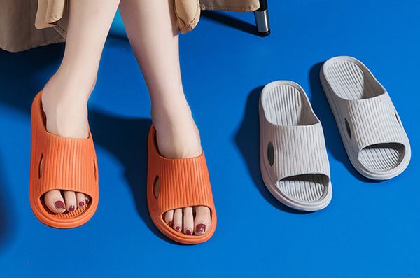 luxury slipper designer sandal italy brand slides women slippers flat bottom flip flop sneakers boots casual shoe by hoe99 s81, Black
luxury slipper designer sandal italy brand slides women slippers flat bottom flip flop sneakers boots casual shoe by hoe99 s81, Black