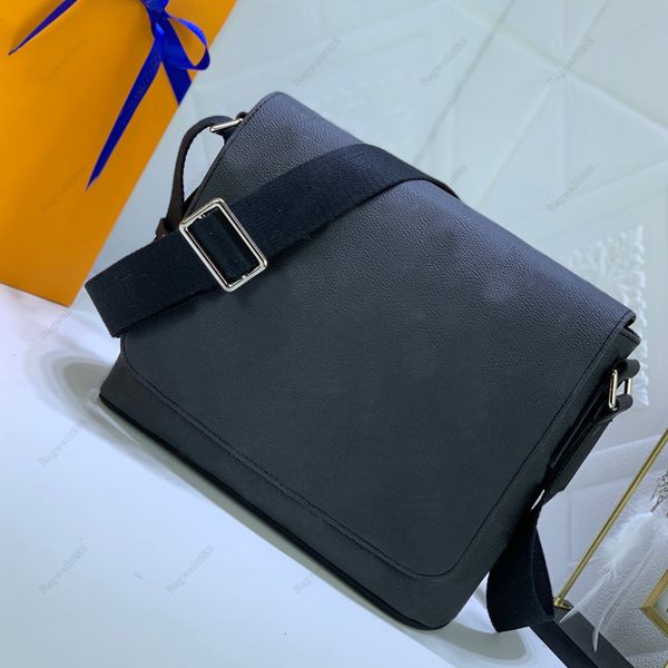 classic designer men bag fashion men messenger bags leather shoulder crossbody school bookbag totes handbag portfolio briefcases for travel
classic designer men bag fashion men messenger bags leather shoulder crossbody school bookbag totes handbag portfolio briefcases for travel