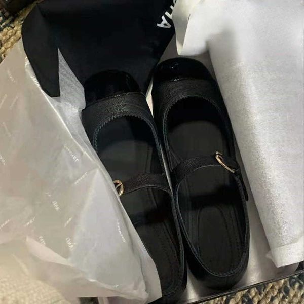 shoes brand casual designer design with source mary women's new square head flat shoes ballet shoes spring and summer 2022, Black
shoes brand casual designer design with source mary women's new square head flat shoes ballet shoes spring and summer 2022, Black