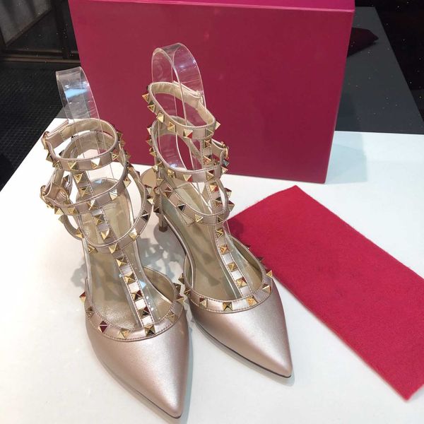 designer dress shoes patent leather silk satin double bow crystal white black pink red blue luxury party wedding liu ding high heels with bo
designer dress shoes patent leather silk satin double bow crystal white black pink red blue luxury party wedding liu ding high heels with bo