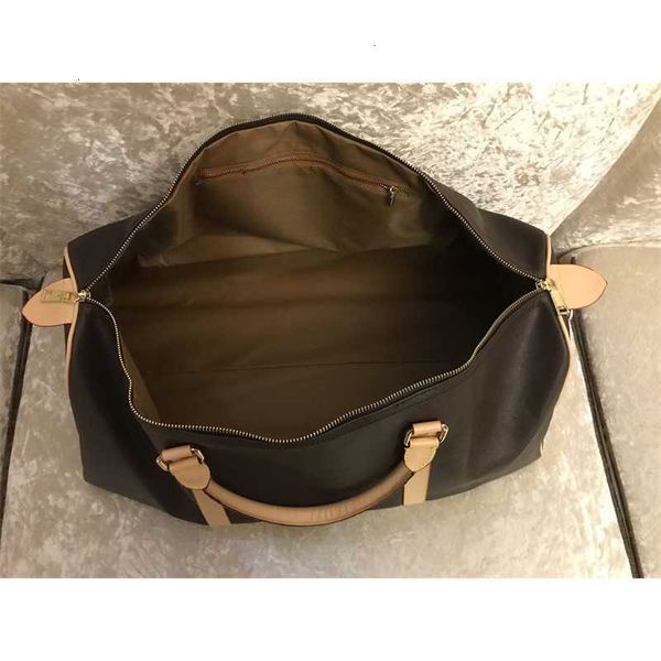 luggage designers fashion duffel carry luxury men female travel on leather handbags large capacity holdall overnight weekender bag
luggage designers fashion duffel carry luxury men female travel on leather handbags large capacity holdall overnight weekender bag