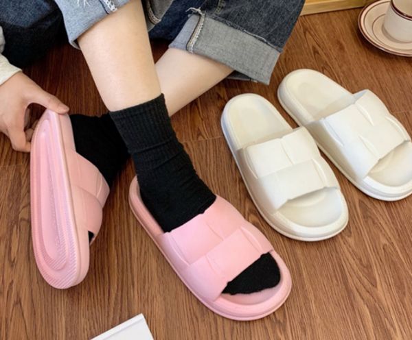 luxury slipper designer sandal italy brand slides women slippers flat bottom flip flop sneakers boots casual shoe by hoe99 s64, Black
luxury slipper designer sandal italy brand slides women slippers flat bottom flip flop sneakers boots casual shoe by hoe99 s64, Black