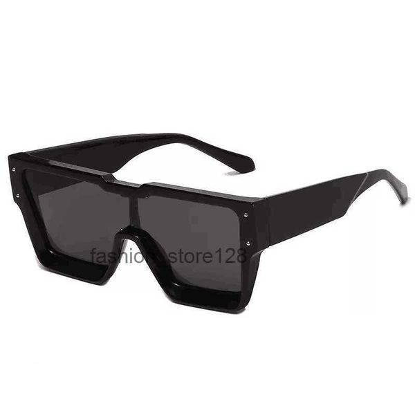 cyclone designer sunglasses 1152 angular line frame and deep bevel design thick plate reflective crystal decoration classic men's glass, White;black
cyclone designer sunglasses 1152 angular line frame and deep bevel design thick plate reflective crystal decoration classic men's glass, White;black