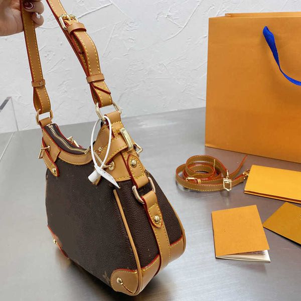 designer luxury women the tote bag fashion versatile handbags shoulder crossbody bags purse tories totes large capacity saddle wallets 7a up
designer luxury women the tote bag fashion versatile handbags shoulder crossbody bags purse tories totes large capacity saddle wallets 7a up