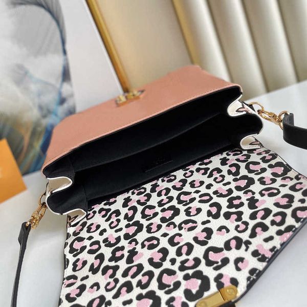 designer luxury women the tote bag fashion versatile handbags shoulder crossbody bags purse tories totes large capacity saddle wallets 7a 8h
designer luxury women the tote bag fashion versatile handbags shoulder crossbody bags purse tories totes large capacity saddle wallets 7a 8h