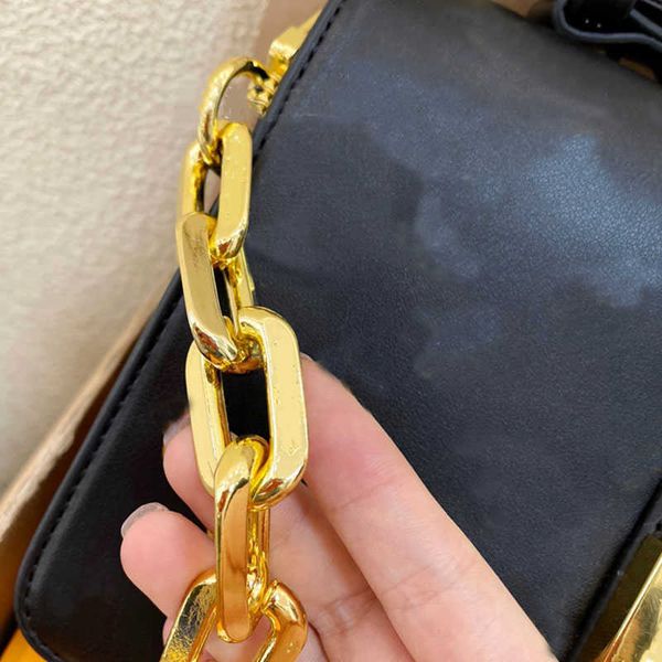 designer luxury women the tote bag fashion versatile handbags shoulder crossbody bags purse tories totes large capacity saddle wallets 7a gg
designer luxury women the tote bag fashion versatile handbags shoulder crossbody bags purse tories totes large capacity saddle wallets 7a gg