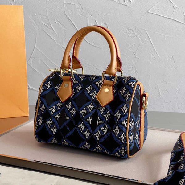 designer luxury women bags handbags totes bag womens crossbody handbag loulou lvs fashion capacity versatile shoulder pursest 7a quality bcs
designer luxury women bags handbags totes bag womens crossbody handbag loulou lvs fashion capacity versatile shoulder pursest 7a quality bcs