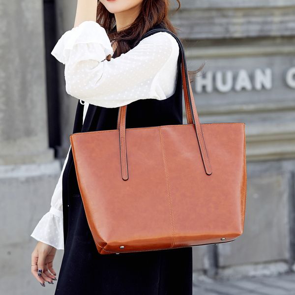 women luxurys designers bags patent leather handbag handbags imitation brands fashion classic clutch original wholesale
women luxurys designers bags patent leather handbag handbags imitation brands fashion classic clutch original wholesale
