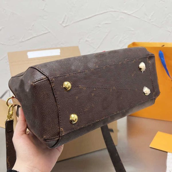designer luxury women the tote bag fashion versatile handbags shoulder crossbody bags purse tories totes large capacity saddle wallets 7a l6
designer luxury women the tote bag fashion versatile handbags shoulder crossbody bags purse tories totes large capacity saddle wallets 7a l6