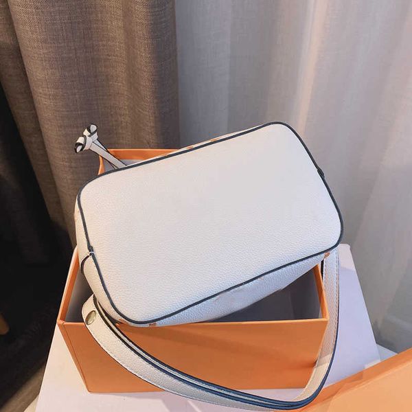 designer luxury women the tote bag fashion versatile handbags shoulder crossbody bags purse tories totes large capacity saddle wallets 7a 4w
designer luxury women the tote bag fashion versatile handbags shoulder crossbody bags purse tories totes large capacity saddle wallets 7a 4w