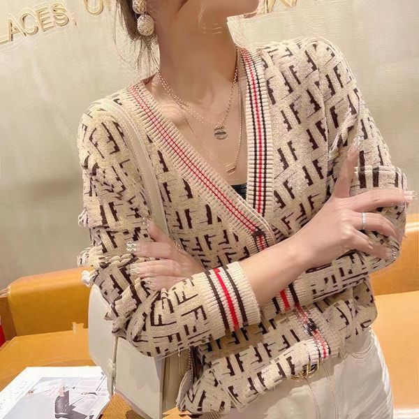 winter fall women's sweaters brand designer letter pattern cardigan sweater coat wool blended woman knitwear ladies knitted v-neck long, White;black
winter fall women's sweaters brand designer letter pattern cardigan sweater coat wool blended woman knitwear ladies knitted v-neck long, White;black