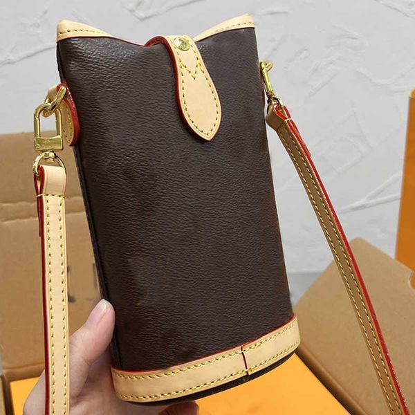 designer luxury women the tote bag fashion versatile handbags shoulder crossbody bags purse tories totes large capacity saddle wallets 7a u1
designer luxury women the tote bag fashion versatile handbags shoulder crossbody bags purse tories totes large capacity saddle wallets 7a u1