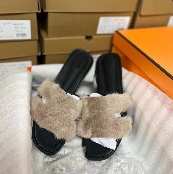 luxury mink plush slippers autumn winter flat bottom women's home slipper designer shoes warmth h letter sandal leisure furry fluffy cl, Black
luxury mink plush slippers autumn winter flat bottom women's home slipper designer shoes warmth h letter sandal leisure furry fluffy cl, Black