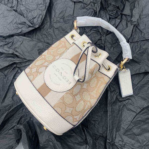 designer luxury women the tote bag fashion versatile handbags shoulder crossbody bags purse telfars totes large capacity saddle wallets 7a a
designer luxury women the tote bag fashion versatile handbags shoulder crossbody bags purse telfars totes large capacity saddle wallets 7a a