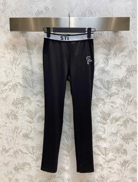 designer fashion womens pants stretch yoga pants elastic waist lettered logo embroidery joker trousers brand women clothes 1970, Black;white
designer fashion womens pants stretch yoga pants elastic waist lettered logo embroidery joker trousers brand women clothes 1970, Black;white