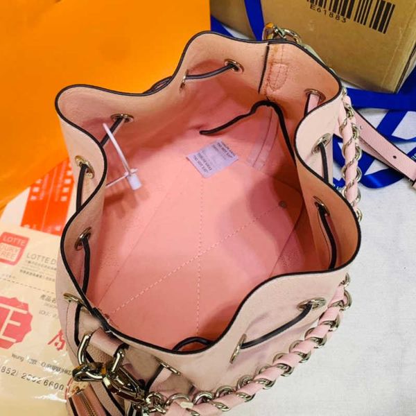 designer luxury women the tote bag fashion versatile handbags shoulder crossbody bags purse tories totes large capacity saddle wallets 7a ri
designer luxury women the tote bag fashion versatile handbags shoulder crossbody bags purse tories totes large capacity saddle wallets 7a ri