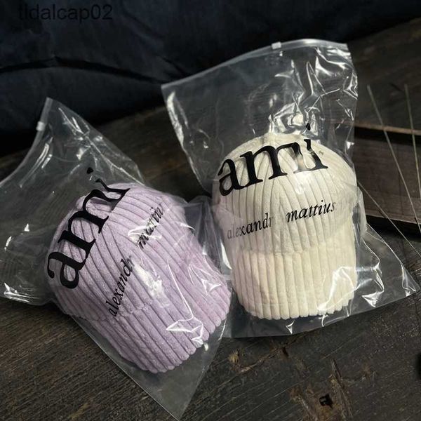 2021 french fashion ami thick striped velvet hardbaseball caps for women in autumn and winter, Blue;gray
2021 french fashion ami thick striped velvet hardbaseball caps for women in autumn and winter, Blue;gray