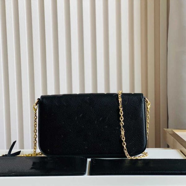 designer luxury women the tote bag fashion versatile handbags shoulder crossbody bags purse tories totes large capacity saddle wallets 7a u9
designer luxury women the tote bag fashion versatile handbags shoulder crossbody bags purse tories totes large capacity saddle wallets 7a u9