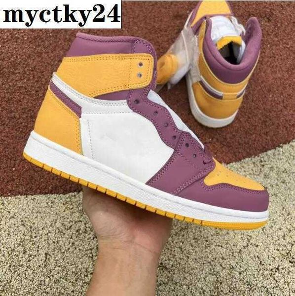 1 high og brotherhood jumpman basketball designer shoes mens womens university gold light bordeaux white trainer outdoor sneakers
1 high og brotherhood jumpman basketball designer shoes mens womens university gold light bordeaux white trainer outdoor sneakers