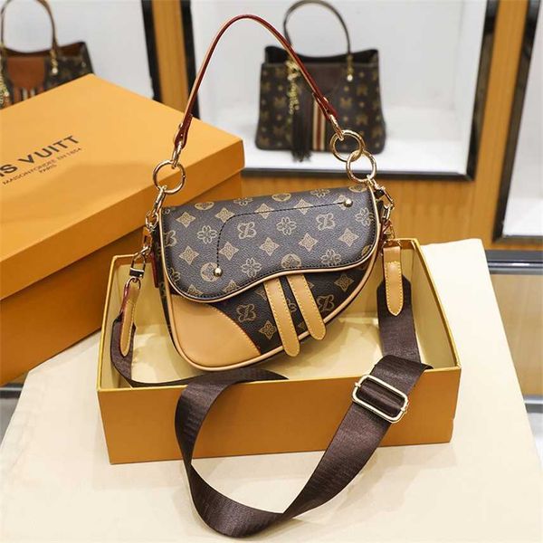 purses saddle female messenger sling single shoulder broadband new fashion versatile flower underarm bag handbag black friday
purses saddle female messenger sling single shoulder broadband new fashion versatile flower underarm bag handbag black friday
