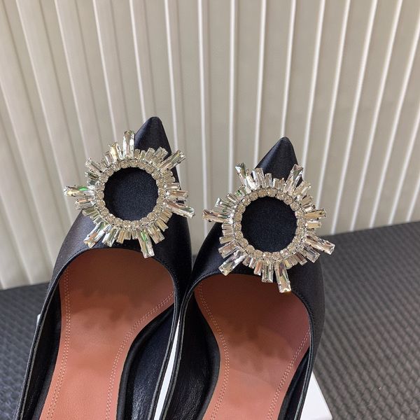muaddi dress amina shoes pumps high heels sandals factory shoes luxury saeda crystal strap satin suede leather wedding party womens box cjvu, Black
muaddi dress amina shoes pumps high heels sandals factory shoes luxury saeda crystal strap satin suede leather wedding party womens box cjvu, Black