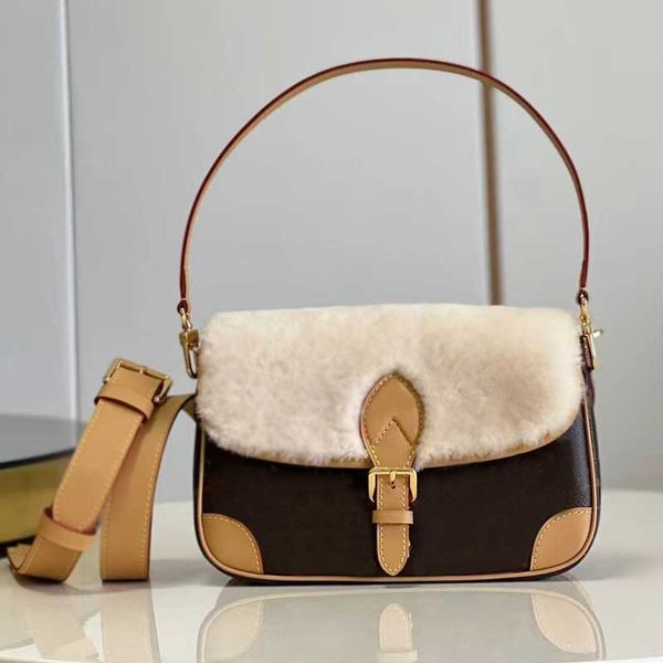 m46317 women designer shoulder bags new france paris fur style diane handbag flower canvas leather lady cross body bag winter mother tote
m46317 women designer shoulder bags new france paris fur style diane handbag flower canvas leather lady cross body bag winter mother tote