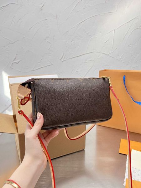 designer brand totes shoulder m40712 pochette access oires women canvas mini clutch hobos small bag purse bag crossbody and dustbags
designer brand totes shoulder m40712 pochette access oires women canvas mini clutch hobos small bag purse bag crossbody and dustbags