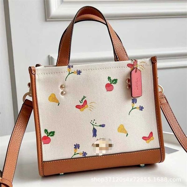 designer luxury women the tote bag fashion versatile handbags shoulder crossbody bags purse telfars totes large capacity saddle wallets 7a k
designer luxury women the tote bag fashion versatile handbags shoulder crossbody bags purse telfars totes large capacity saddle wallets 7a k