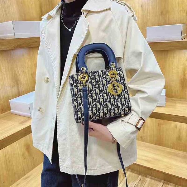 20% off factory wholesale direct sales french texture light single messenger portable princesshigh
20% off factory wholesale direct sales french texture light single messenger portable princesshigh