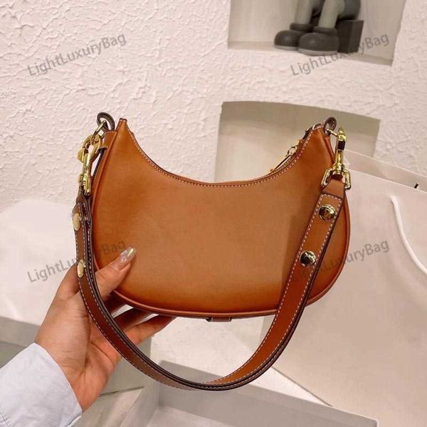 shoulder bag designer leather fashion handbags crossbody for women classic famous brand crossbody bag 221030
shoulder bag designer leather fashion handbags crossbody for women classic famous brand crossbody bag 221030